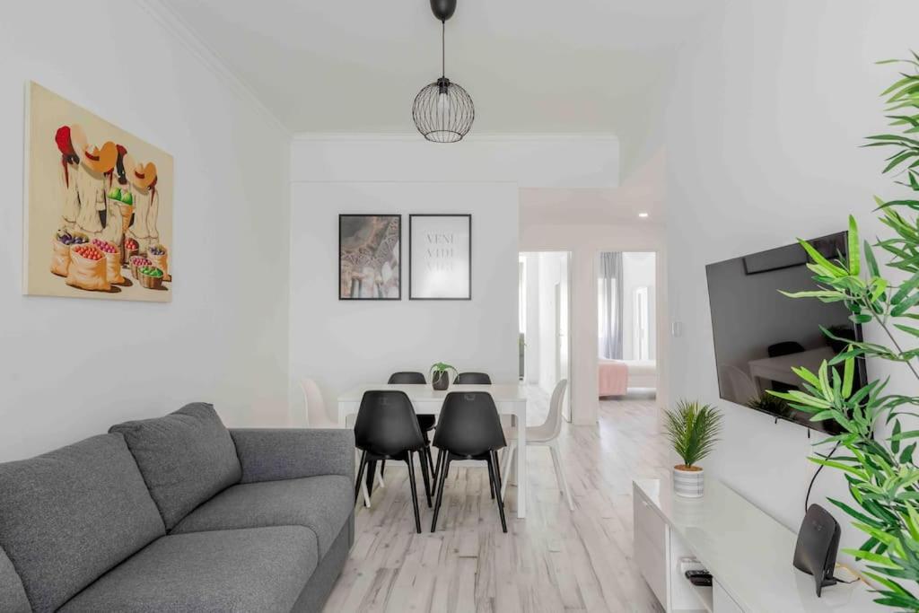 Lovely 3-Bedroom Condo W/ Free Parking On Premises Queluz Dış mekan fotoğraf